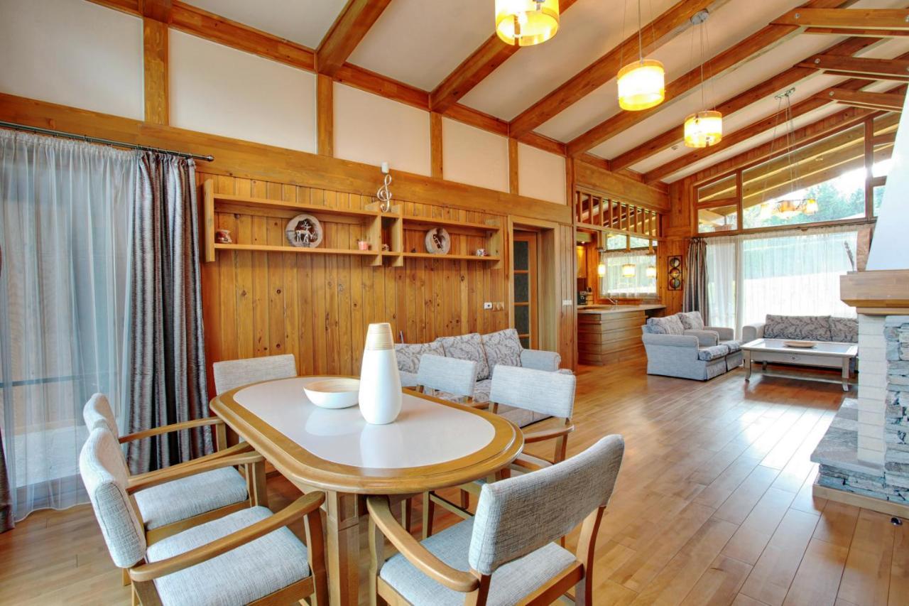Villa Four Seasons Razłog Zewnętrze zdjęcie